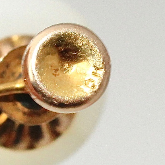 Vintage 10K Gold White Marbled Glass Screw Back Earrings Round Button Estate - Picture 4 of 4